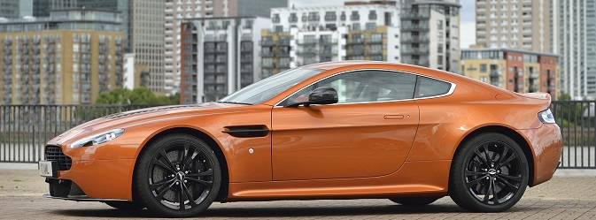 Aston Martin V12 Vantage,  car spec, curb weight, dimensions, horse power